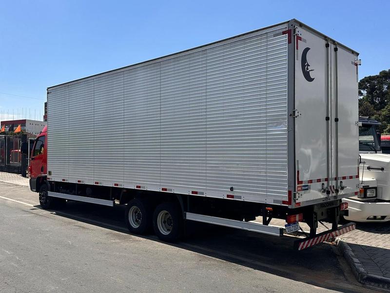 Caminhão MERCEDES BENZ MB 1316 Baú Furgão ANO 2020 de Michel Car no Paraná