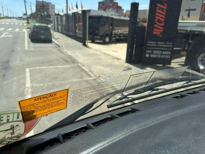 Caminhão MERCEDES BENZ MB 1316 Baú Furgão ANO 2020 de Michel Car no Paraná