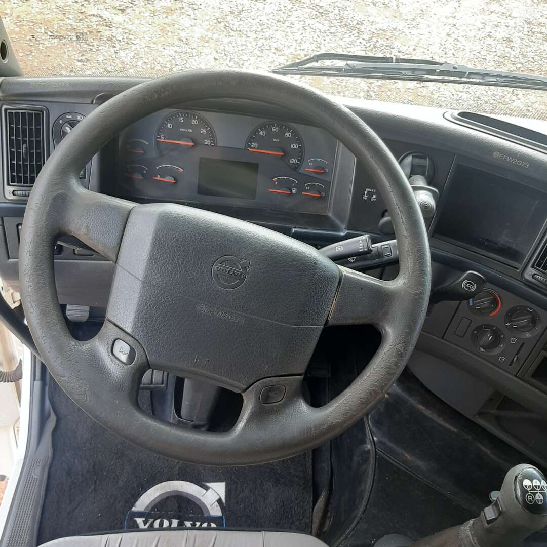 Caminhão VOLVO FH 440 Cavalo Mecânico ANO 2010 de MegaTruck MS no Mato Grosso do Sul