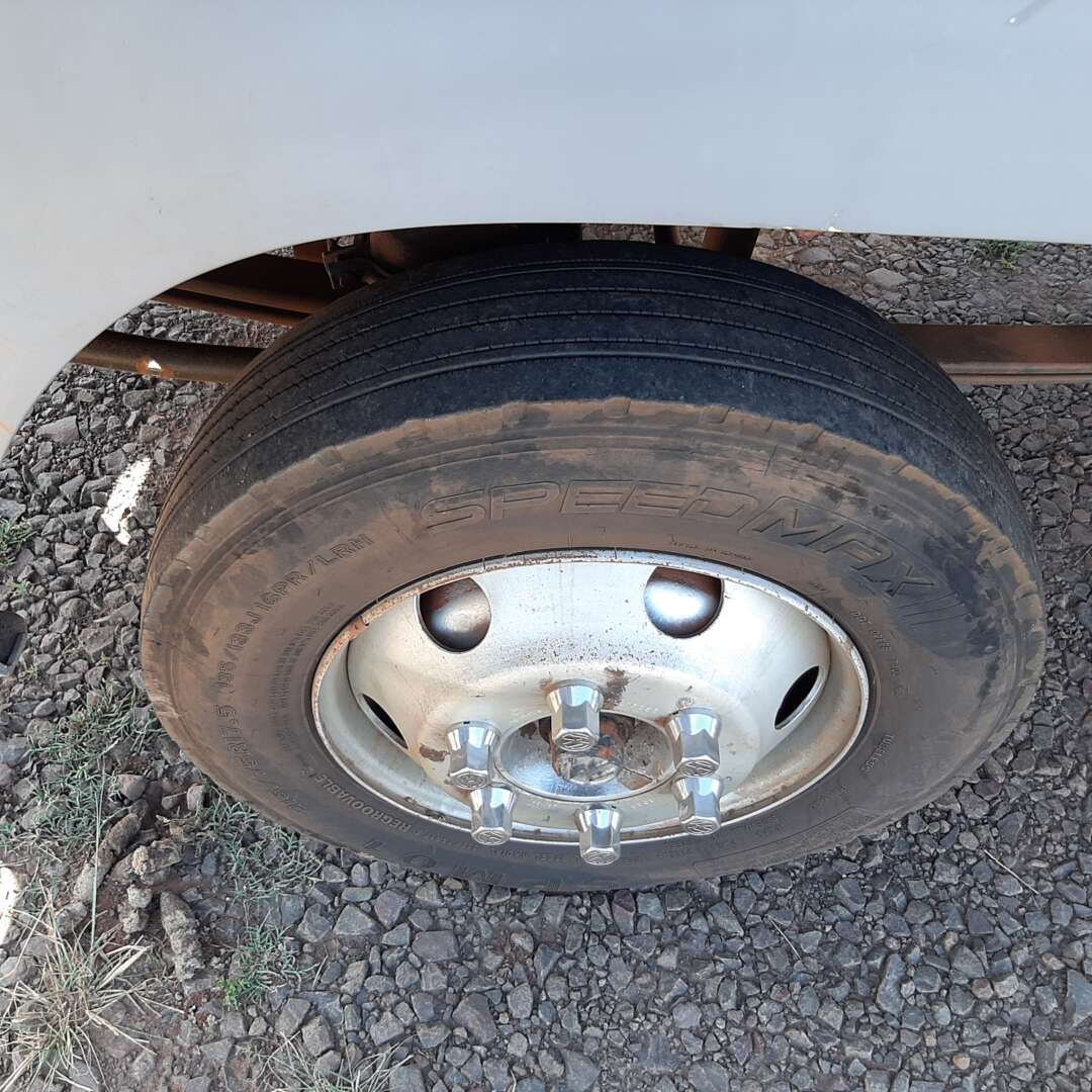 Caminhão VOLKSWAGEN VW 8150 Baú Refrigerado ANO 2009 de MegaTruck MS no Mato Grosso do Sul