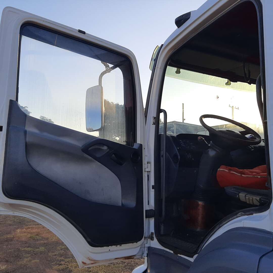 Caminhão MERCEDES BENZ MB 1933 Cavalo Mecânico ANO 2005 de MegaTruck MS no Mato Grosso do Sul