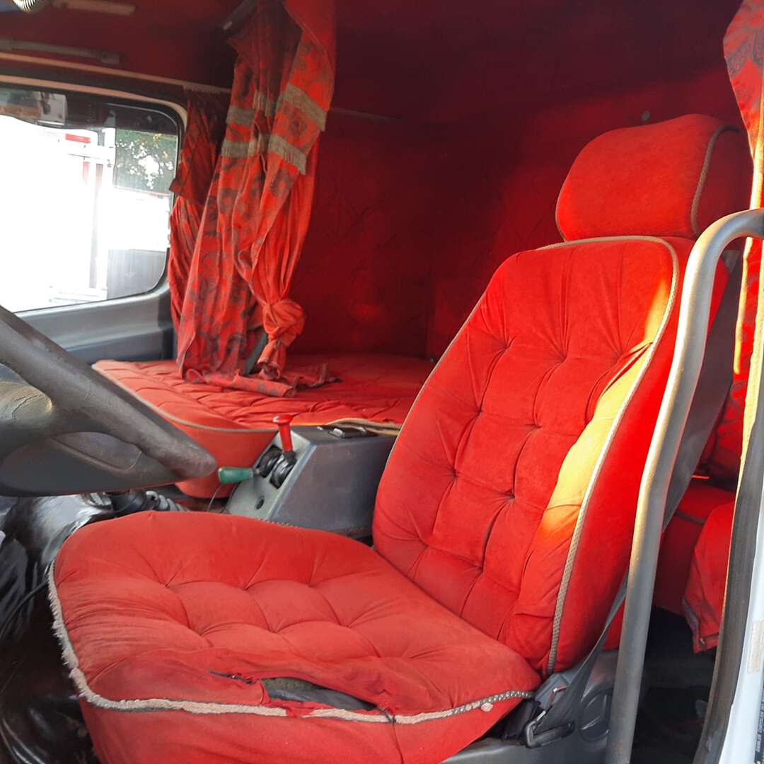 Caminhão MERCEDES BENZ MB 1933 Cavalo Mecânico ANO 2005 de MegaTruck MS no Mato Grosso do Sul