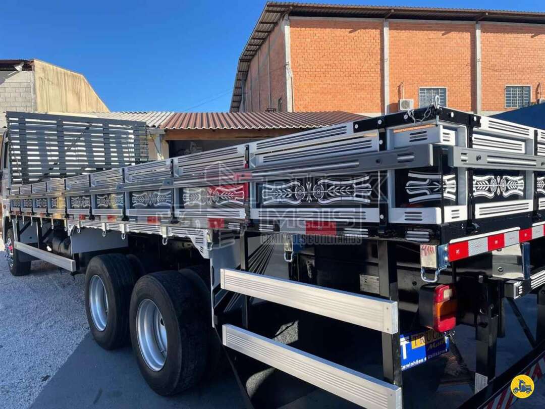 Caminhão FORD CARGO 1119 Carroceria ANO 2016 de Truck Mais Caminhões no Paraná