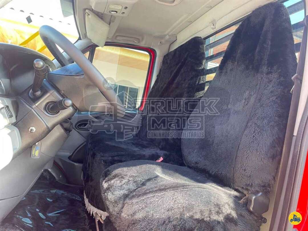 Caminhão IVECO DAILY 55c17 Carroceria ANO 2013 de Truck Mais Caminhões no Paraná