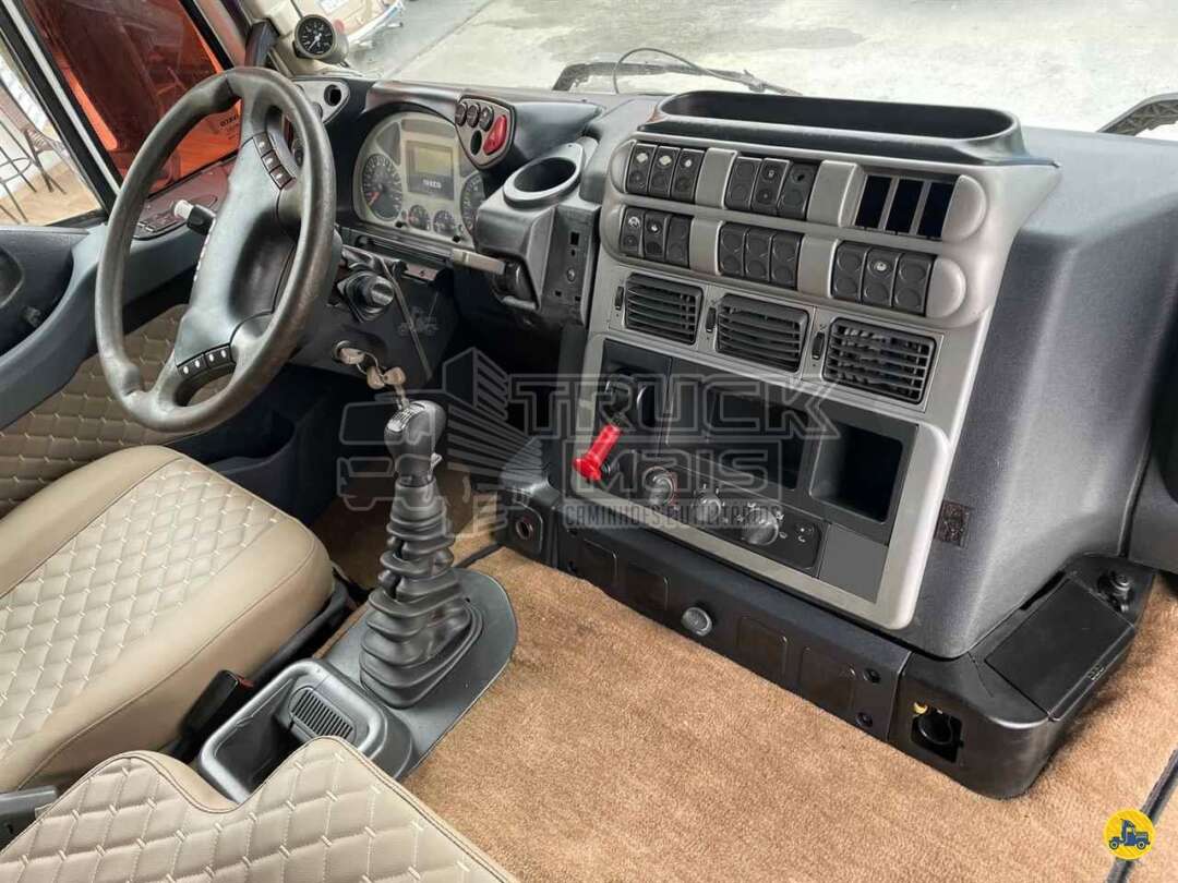 Caminhão IVECO STRALIS 380 Cavalo Mecânico ANO 2009 de Truck Mais Caminhões no Paraná
