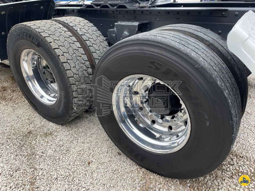 Caminhão IVECO STRALIS 380 Cavalo Mecânico ANO 2009 de Truck Mais Caminhões no Paraná