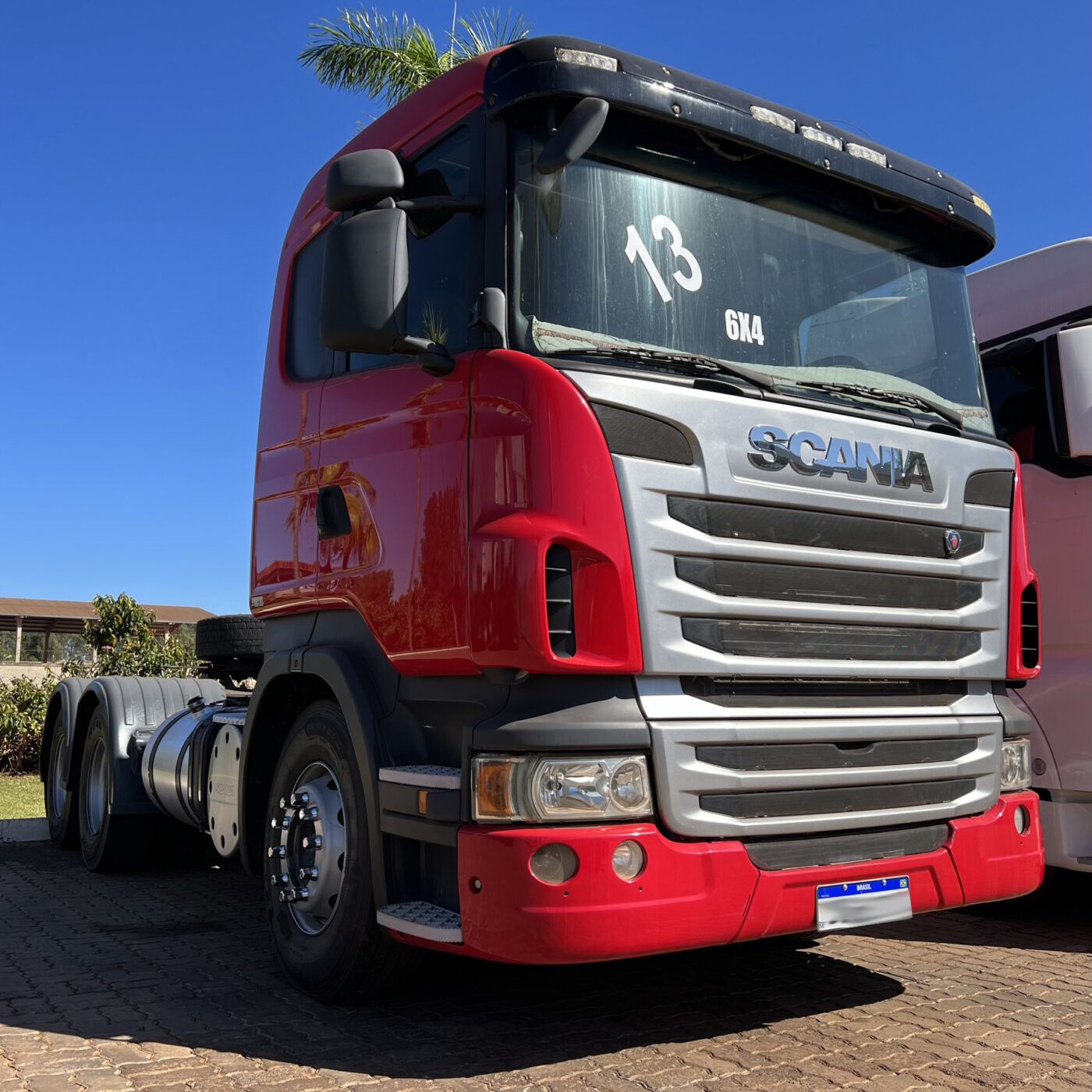 CAVALO MECÂNICO SCANIA R440 2013/2013 6X4 TRAÇADO de Caiobá Seminovos no Mato Grosso do Sul