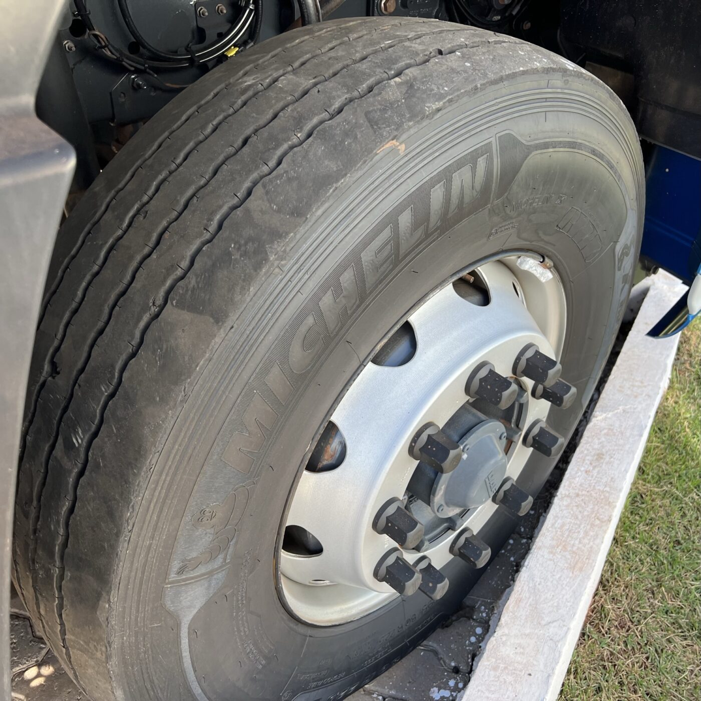 CAVALO MECÂNICO DAF XF530 2020/2021 6X4 de Caiobá Seminovos no Mato Grosso do Sul