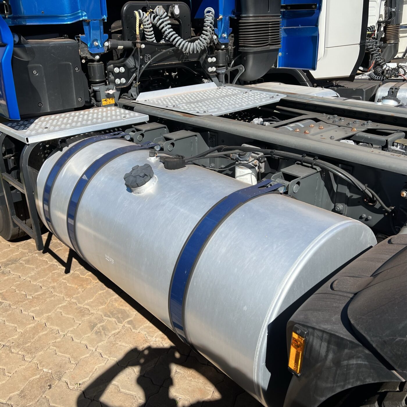 CAVALO MECÂNICO DAF XF530 2020/2021 6X4 de Caiobá Seminovos no Mato Grosso do Sul