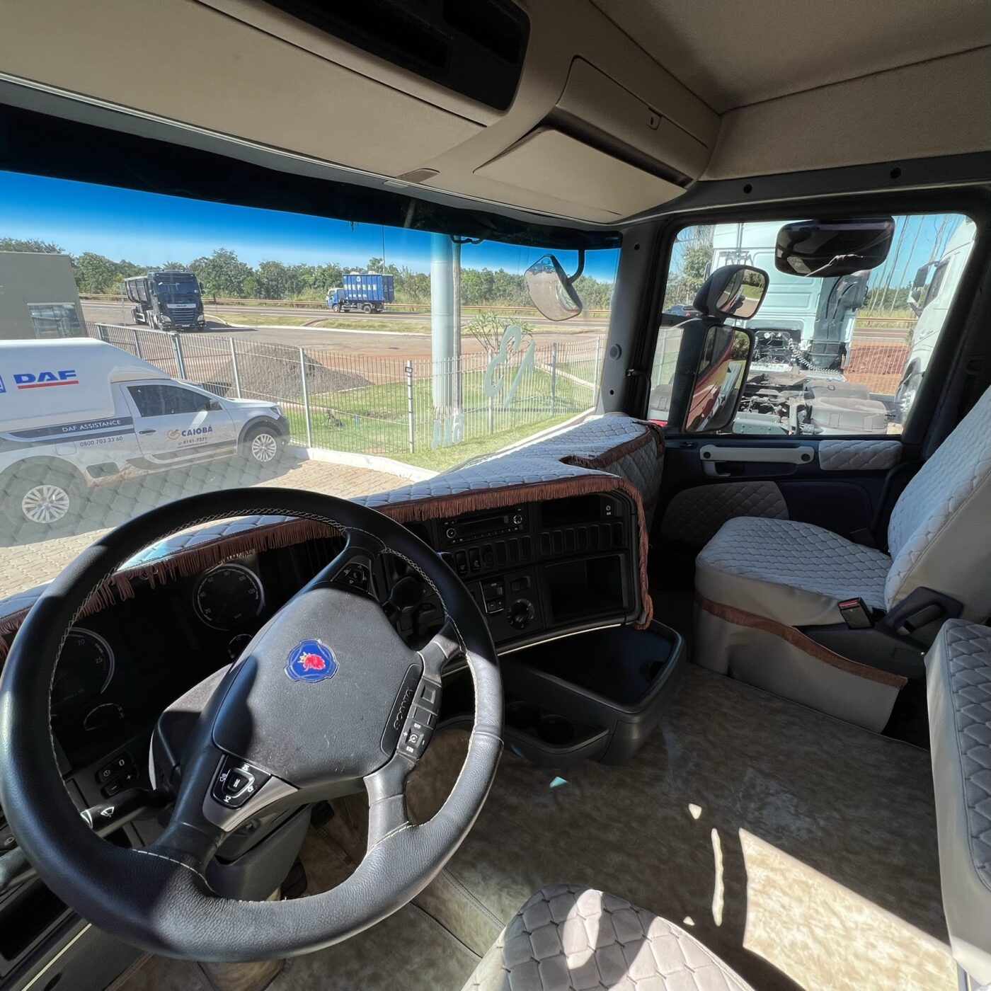 CAVALO MECÂNICO SCANIA R440 2013/2013 6X4 TRAÇADO de Caiobá Seminovos no Mato Grosso do Sul