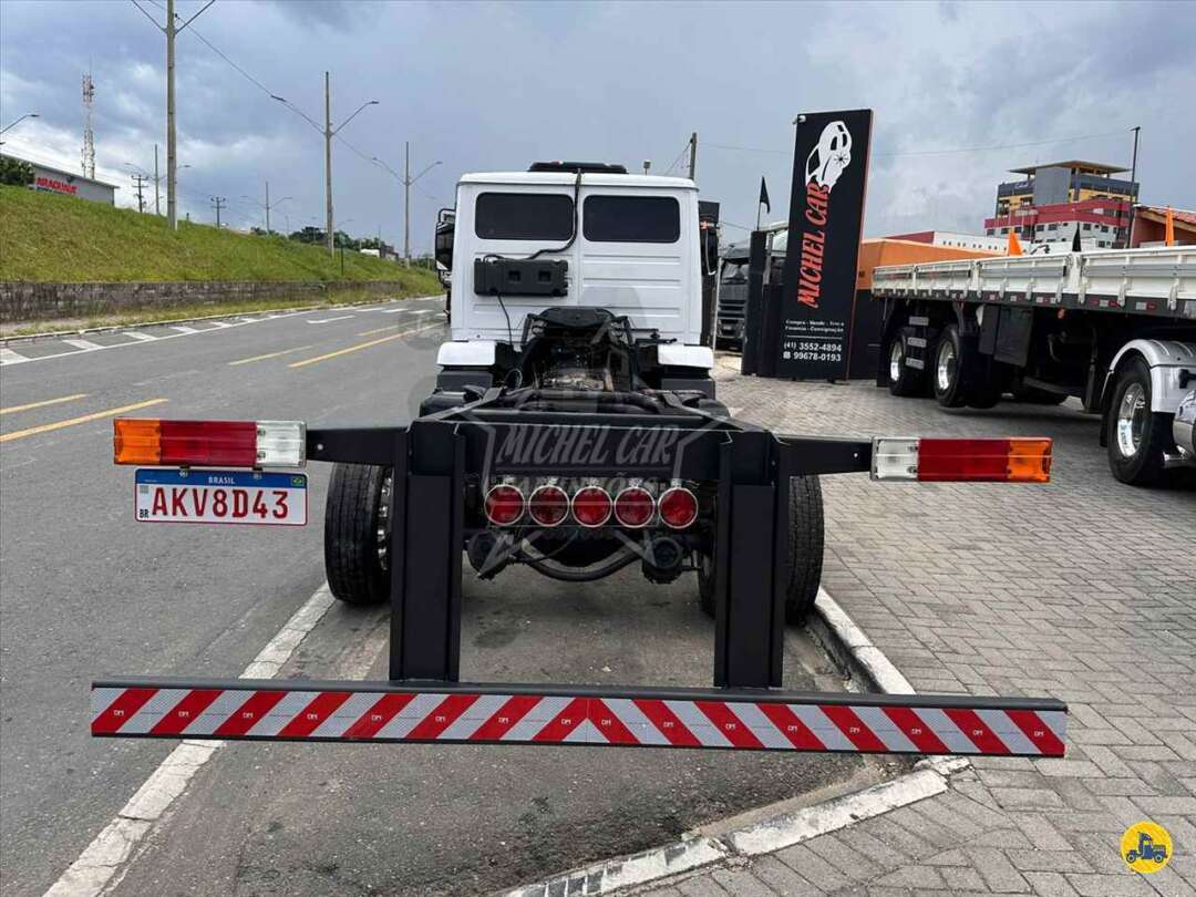 Caminhão MERCEDES BENZ MB 914 Chassis ANO 2003 de Michel Car no Paraná
