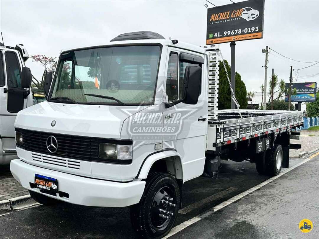 Caminhão MERCEDES BENZ MB 912 Grade Baixa ANO 1991 de Michel Car no Paraná