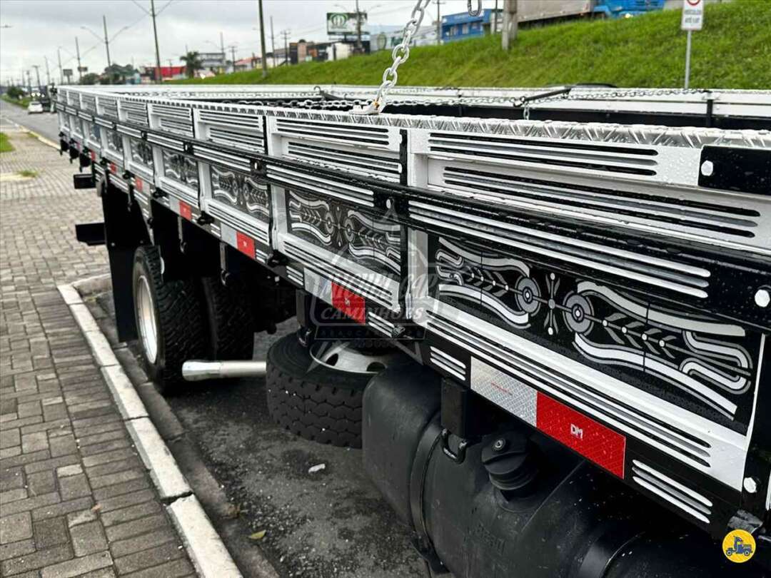 Caminhão MERCEDES BENZ MB 912 Grade Baixa ANO 1991 de Michel Car no Paraná