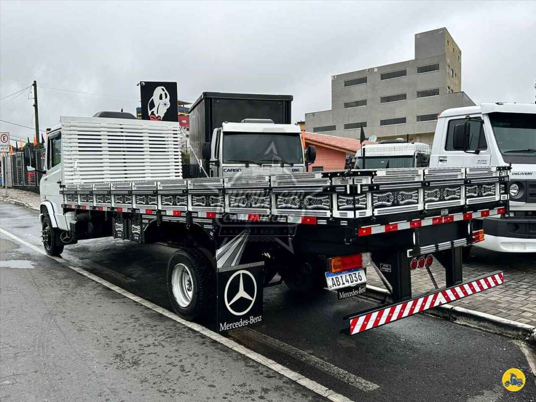 Caminhão MERCEDES BENZ MB 912 Grade Baixa ANO 1991 de Michel Car no Paraná