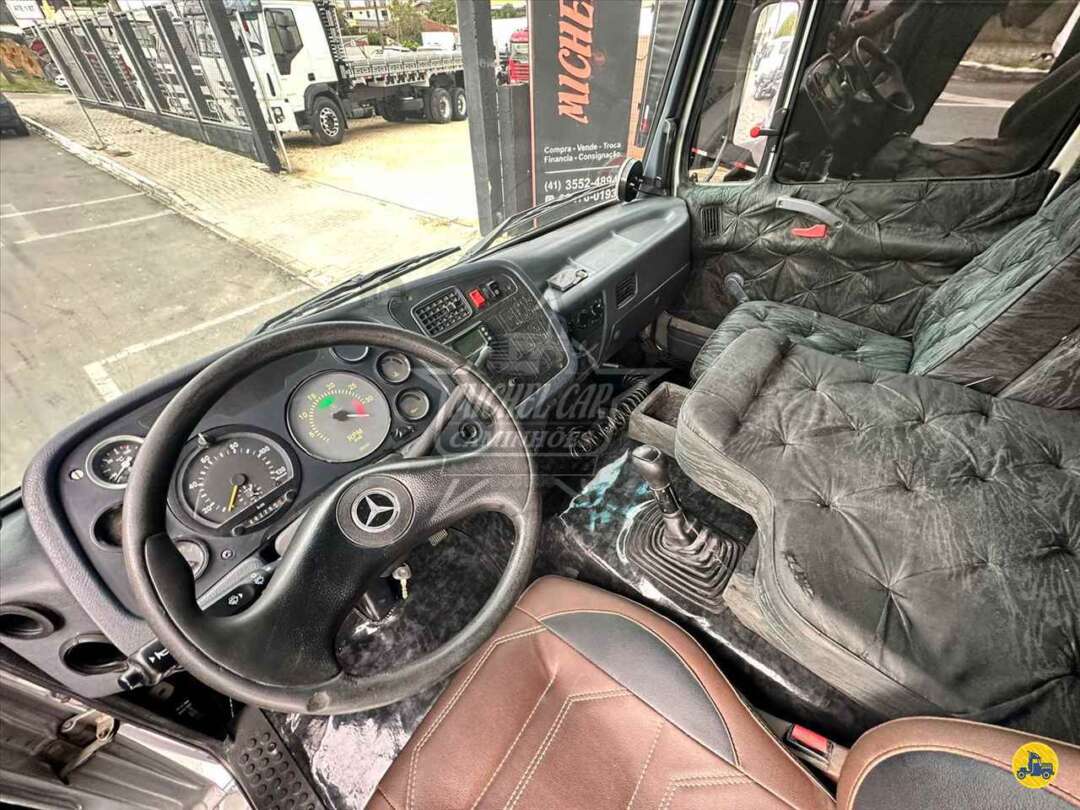 Caminhão MERCEDES BENZ MB 1728 Grade Baixa ANO 2005 de Michel Car no Paraná