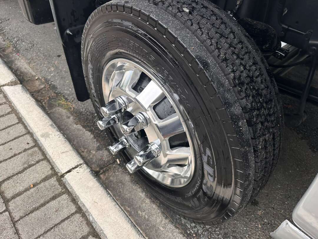 Caminhão FORD CARGO 816 Baú Sider ANO 2013 de Michel Car no Paraná