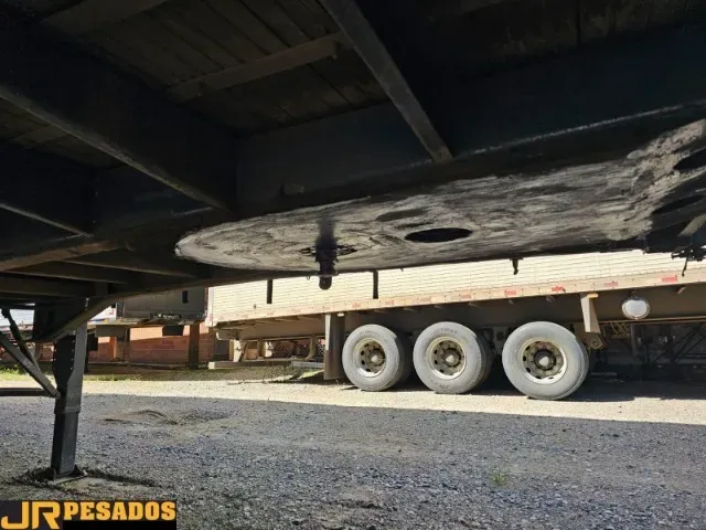 carreta sider baú furgão antonini 15m 3 eixos 28 paletes ano 1996 de Jr Pesados no Paraná