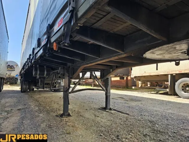 carreta sider baú furgão antonini 15m 3 eixos 28 paletes ano 1996 de Jr Pesados no Paraná