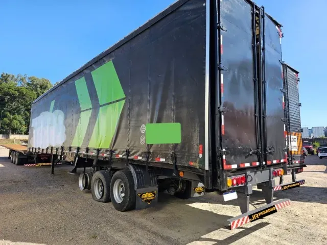 carreta sider baú furgão antonini 15m 3 eixos 28 paletes ano 1996 de Jr Pesados no Paraná