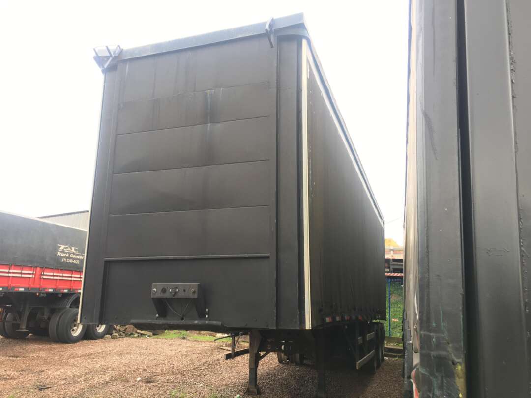 Carreta BITREM BAU SIDER Facchini ANO 2011 3 Eixos de Jr Pesados no Paraná