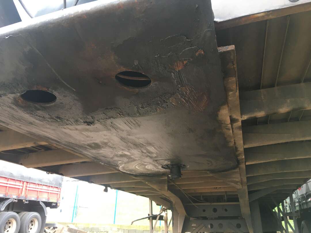 Carreta BITREM BAU SIDER Facchini ANO 2011 3 Eixos de Jr Pesados no Paraná