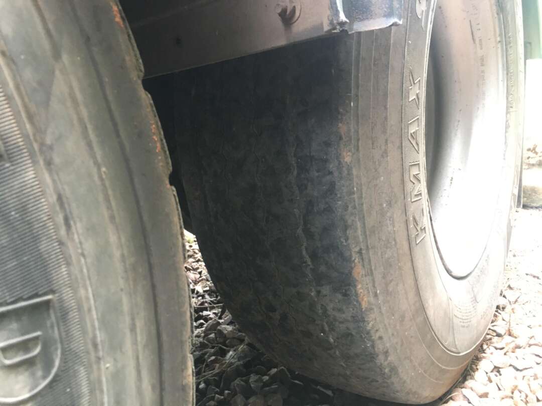 Carreta BITREM BAU SIDER Facchini ANO 2011 3 Eixos de Jr Pesados no Paraná