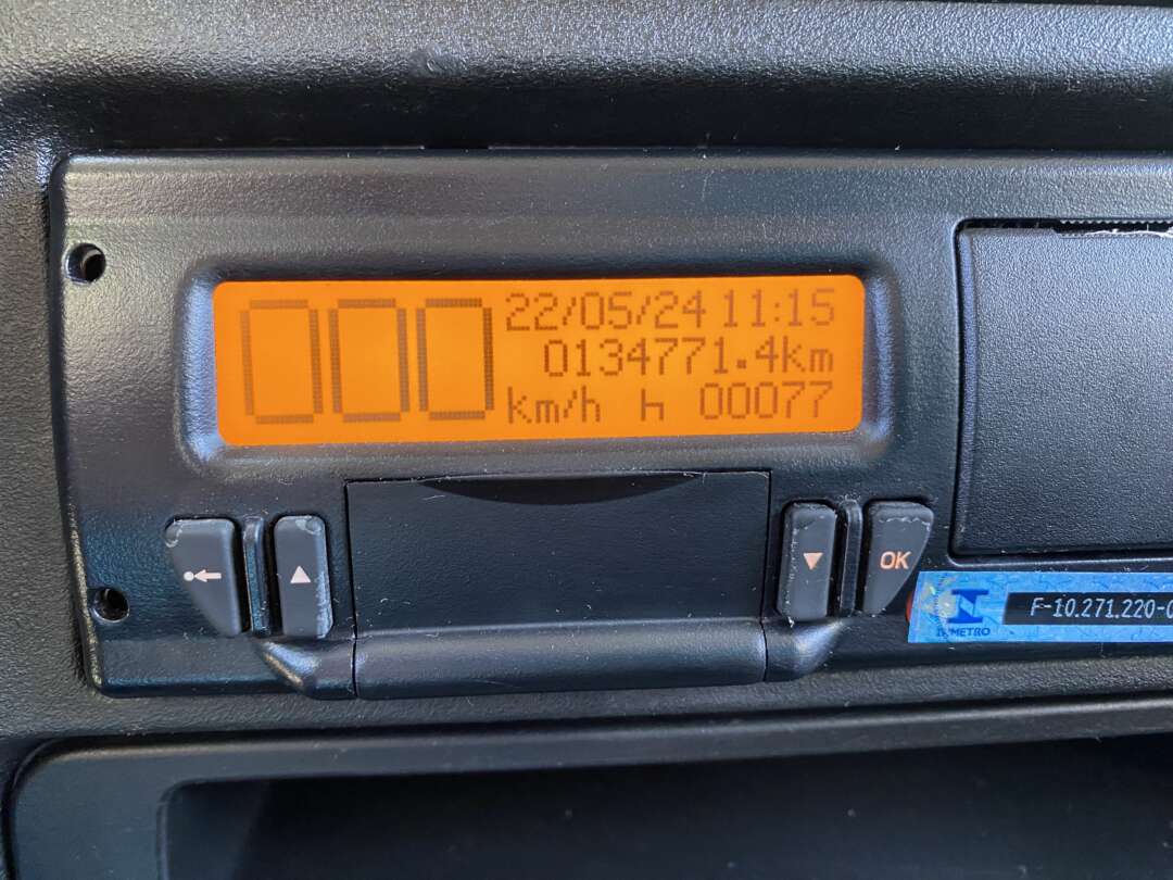 Caminhão IVECO DAILY 65-170 Carga Seca ANO 2022 de Oto Junior Caminhões no Paraná