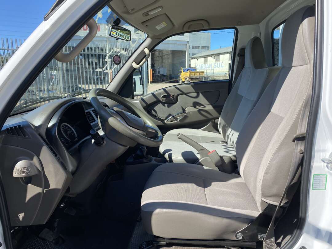 Caminhão HYUNDAI HR Baú Refrigerado ANO 2021 de Oto Junior Caminhões no Paraná