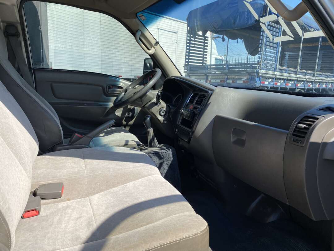 Caminhão HYUNDAI HR Baú Furgão ANO 2008 de Oto Junior Caminhões no Paraná