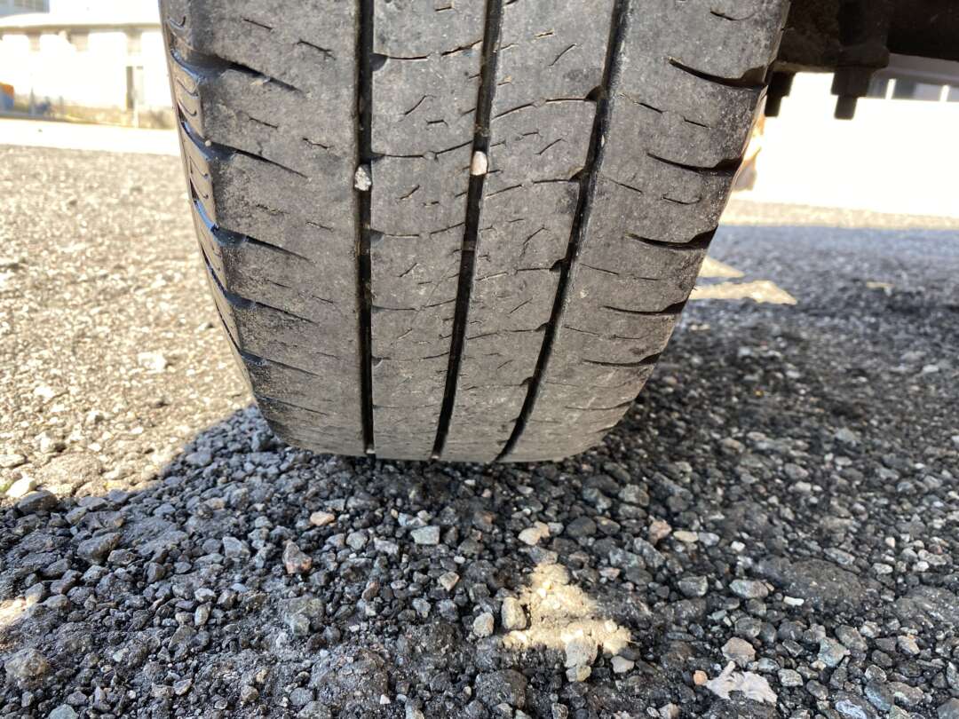 Caminhão HYUNDAI HR Baú Furgão ANO 2008 de Oto Junior Caminhões no Paraná