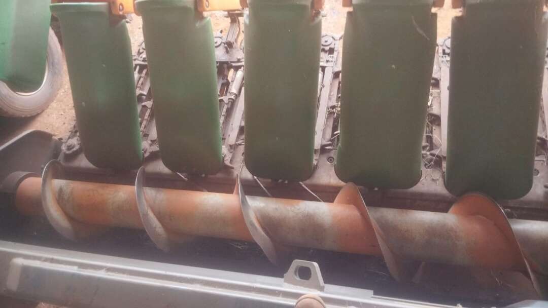 PLATAFORMA COLHEITADEIRA STARA BRAVA 5880 ANO 2012 de Auto Máquinas Palotina no Paraná