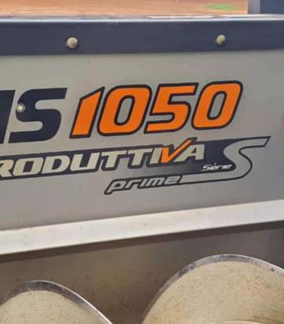 PLATAFORMA COLHEITADEIRA GTS PRODUTTIVA 1050 ANO 2015 de Auto Máquinas Palotina no Paraná