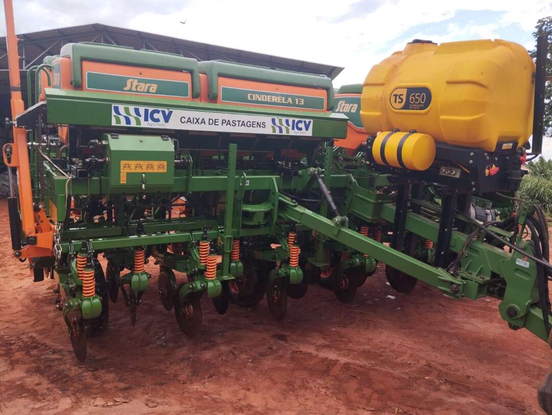 PLANTADEIRA STARA CINDERELA 13 ANO 2021 de Auto Máquinas Palotina no Paraná