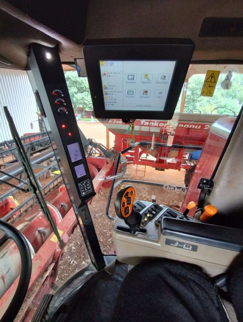 COLHEITADEIRA CASE CASE 2688 ANO 2011 de Auto Máquinas Palotina no Paraná