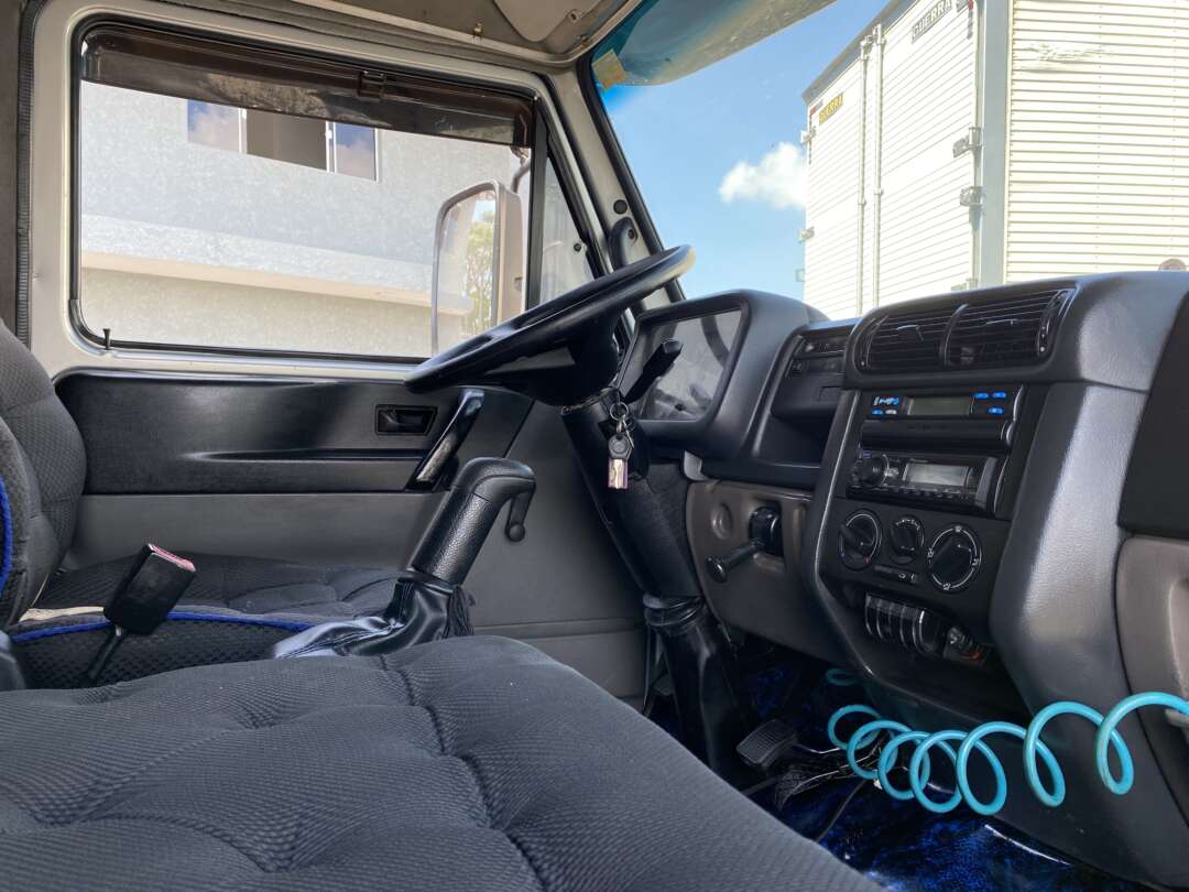 Caminhão VOLKSWAGEN VW 10160 Carga Seca ANO 2014 de Oto Junior Caminhões no Paraná