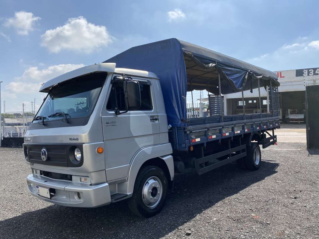 Caminhão VOLKSWAGEN VW 10160 Carga Seca ANO 2014 de Oto Junior Caminhões no Paraná