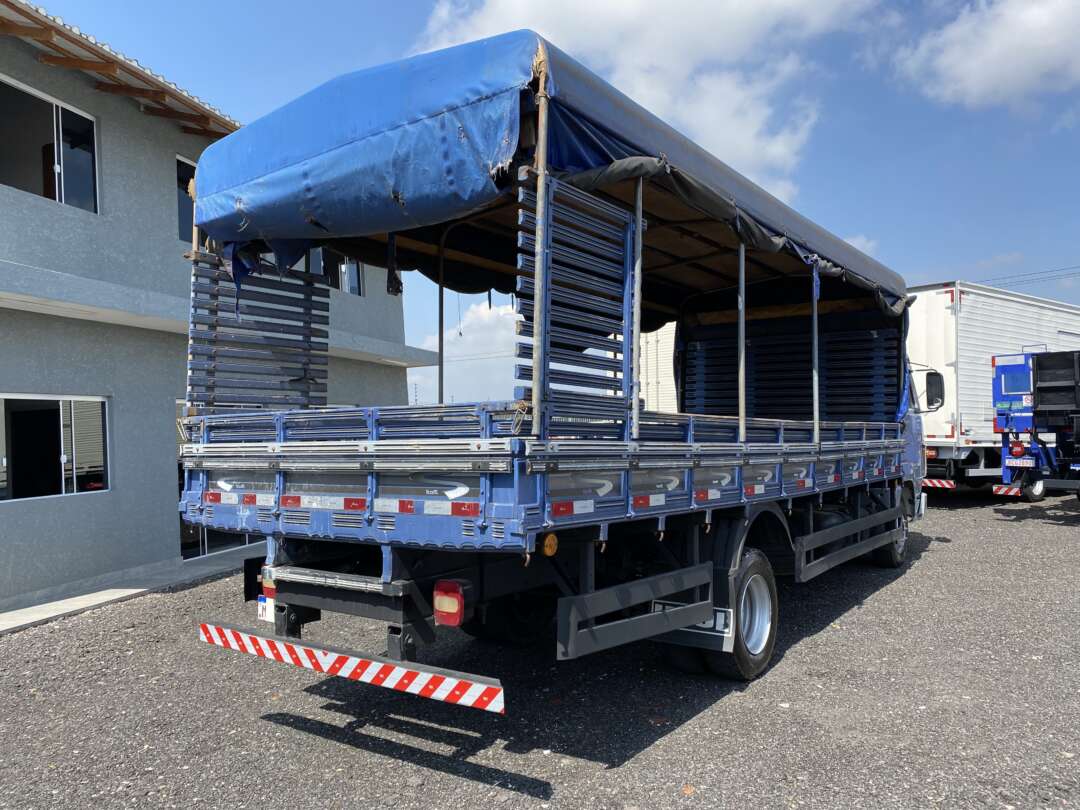 Caminhão VOLKSWAGEN VW 10160 Carga Seca ANO 2014 de Oto Junior Caminhões no Paraná