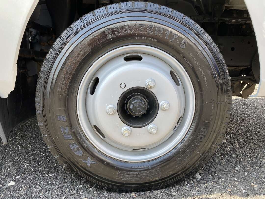 Caminhão VOLKSWAGEN VW 10160 Carga Seca ANO 2014 de Oto Junior Caminhões no Paraná