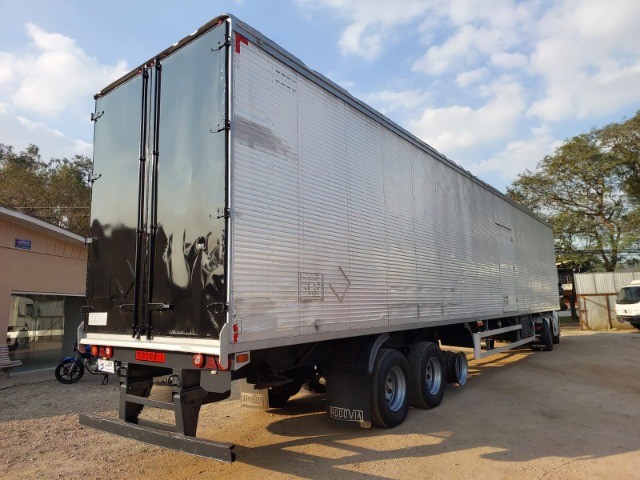 Carreta Sider 30 Paletes 3 Eixos Rodovia 2012 de Laf Caminhões no Paraná