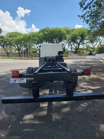 Caminhão Ford Cargo 1317e 2009 4×2 Toco no Chassi de Laf Caminhões no Paraná