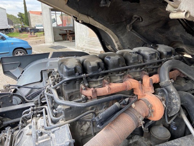 Cavalo Mecânico Scania P340 2007 Toco 4×2 de Laf Caminhões no Paraná