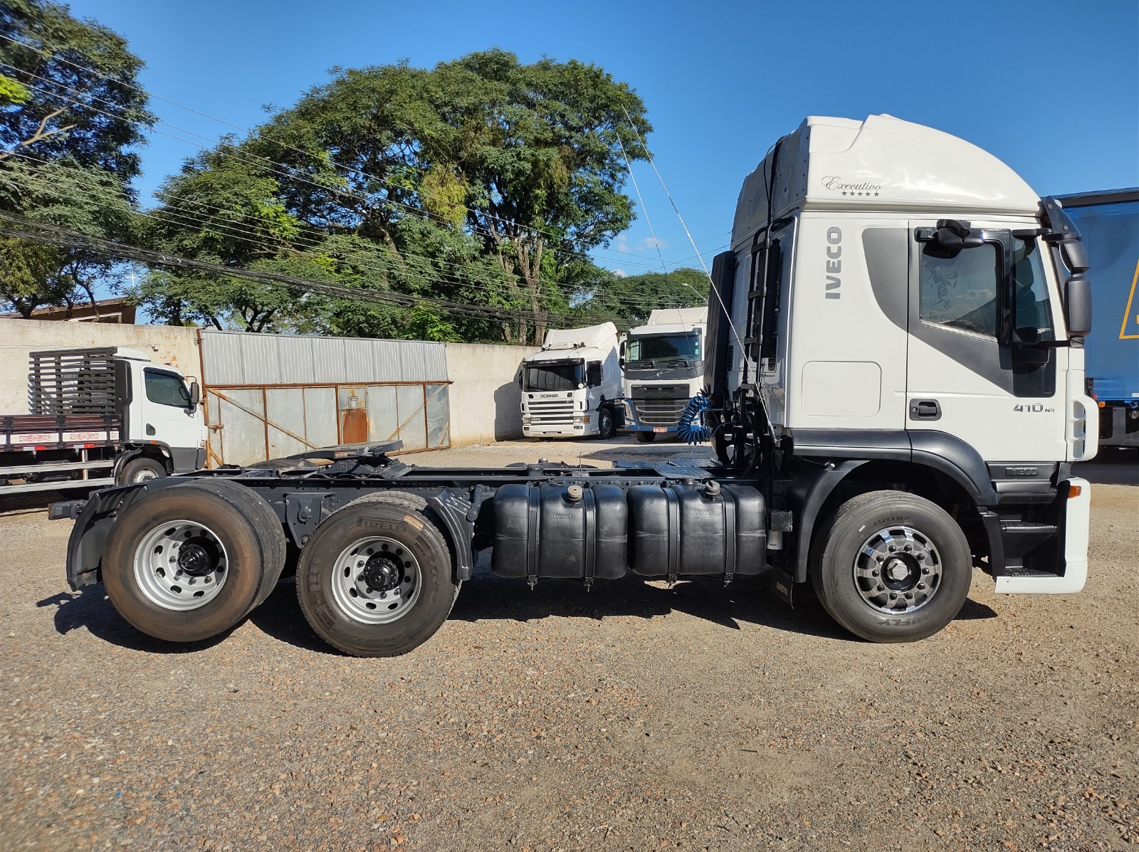 Cavalo Mecânico Iveco Stralis 2011 6×2 Trucado Revisado Caixa de Laf Caminhões no Paraná