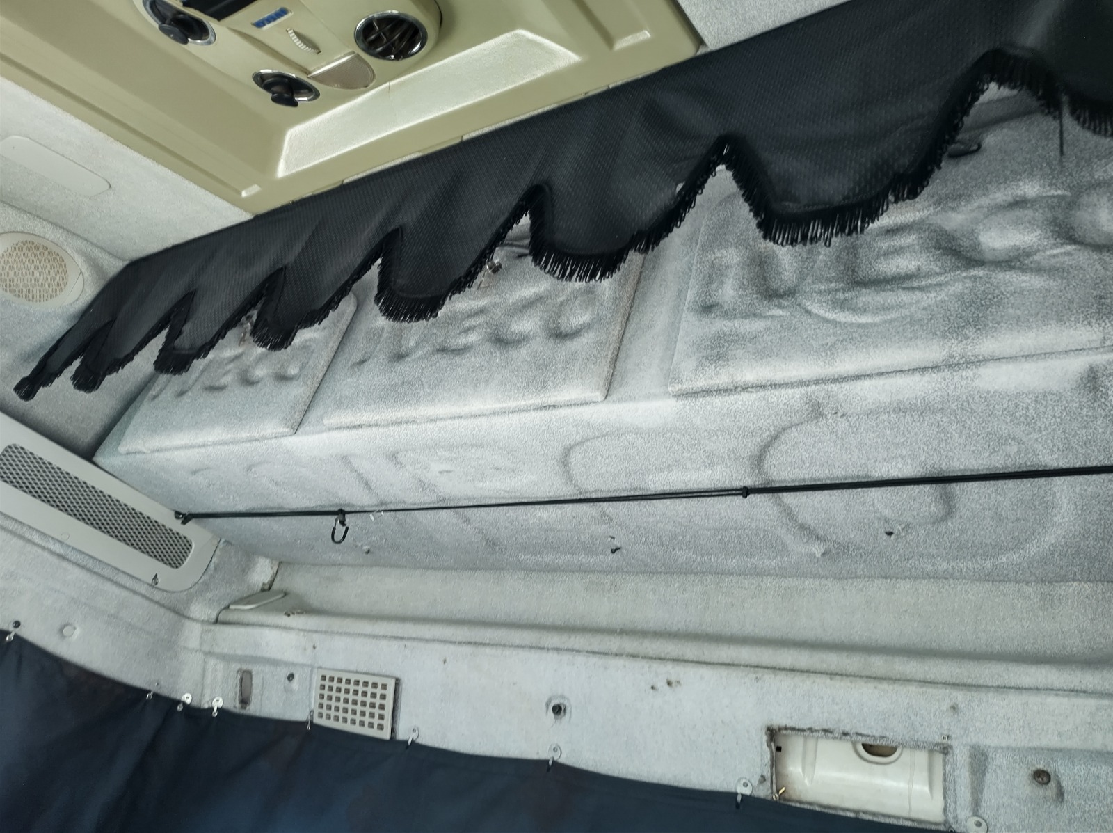 Cavalo Mecânico Iveco Stralis 2011 6×2 Trucado Revisado Caixa de Laf Caminhões no Paraná