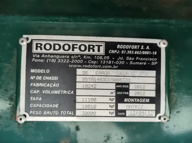 Carreta Vanderléia Graneleira Bobineira e Porta Container 2012 de Laf Caminhões no Paraná