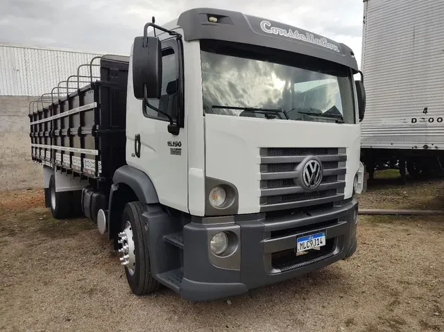Caminhão VW 15-190 Constellation ano 2013 toco graneleiro de Laf Caminhões no Paraná
