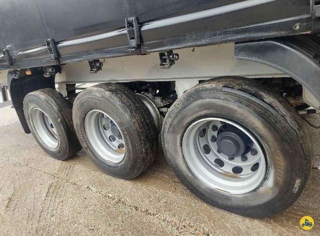 CARRETA SIDER FACCHINI 26 PALETES 2010 3 EIXOS de Laf Caminhões no Paraná